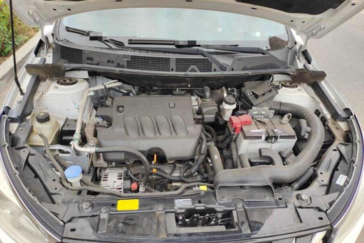 Used Venucia T70 2015 2.0L CVT Smart Choice Edition Engine Bay