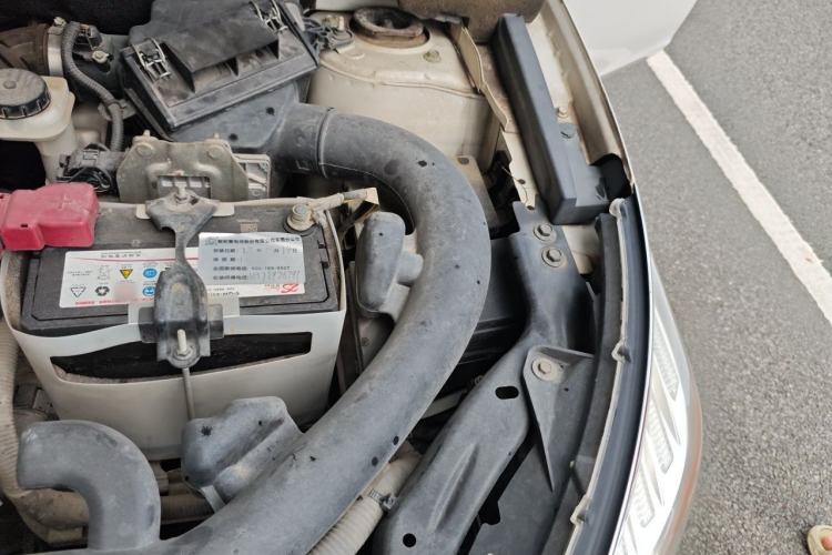 Used Venucia T70 2015 2.0L Manual RuiXiang Edition Engine Bay Left
