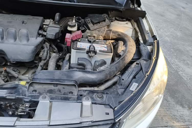 Used Venucia T70 2015 2.0L CVT Smart Choice Edition Engine Bay Left