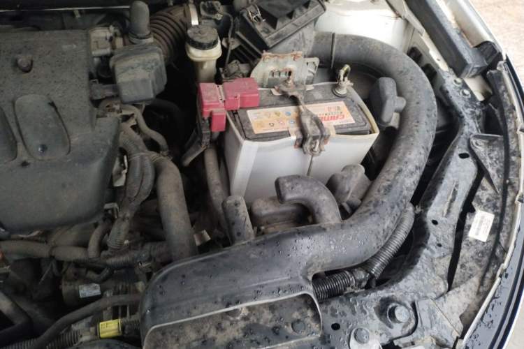 Used Venucia T70 2015 2.0L CVT Smart Choice Edition Engine Bay Left