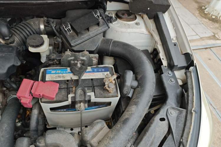 Used Venucia T70 2015 2.0L CVT Smart Choice Edition Engine Bay Left