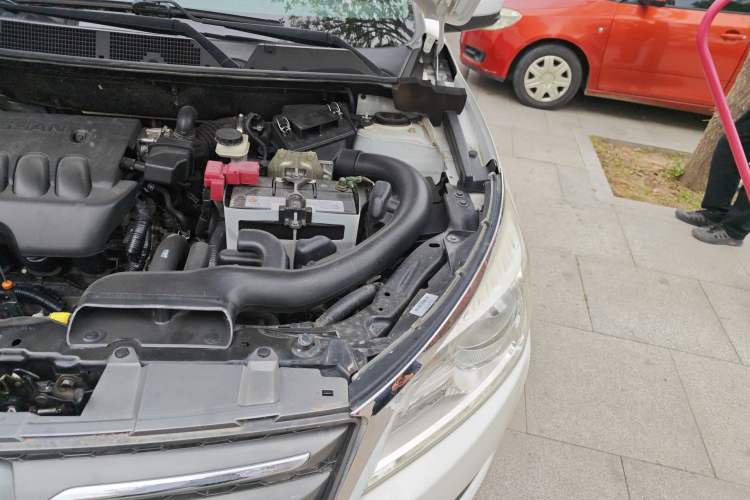 Used Venucia T70 2015 2.0L CVT Smart Choice Edition Engine Bay Left
