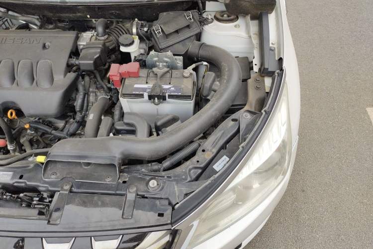 Used Venucia T70 2015 2.0L CVT Smart Choice Edition Engine Bay Left