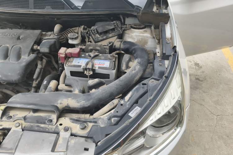 Used Venucia T70 2015 2.0L CVT Smart Choice Edition Engine Bay Left