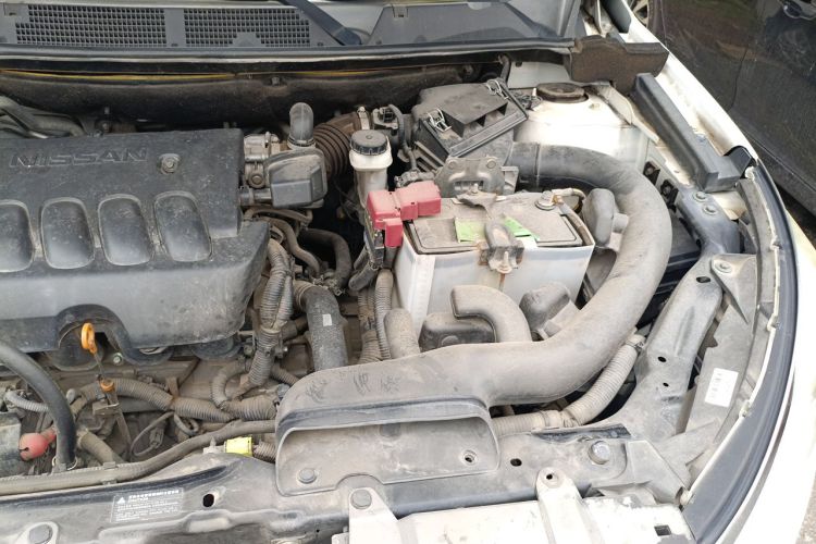 Used Venucia T70 2015 2.0L CVT Smart Choice Edition Engine Bay Left