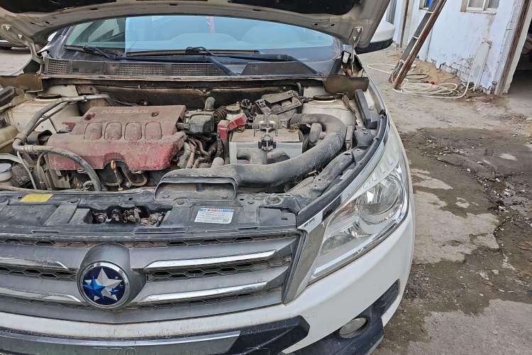 Used Venucia T70 2015 2.0L Manual RuiQu Version Engine Bay Left