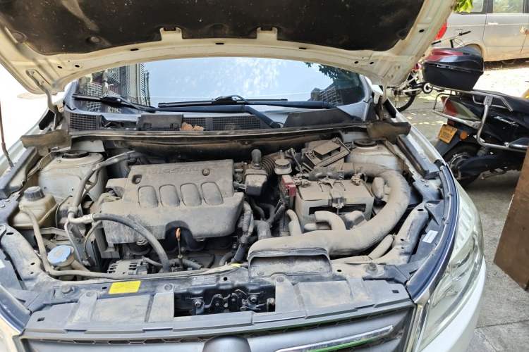 Used Venucia T70 2015 2.0L CVT Smart Choice Edition Engine Bay Left