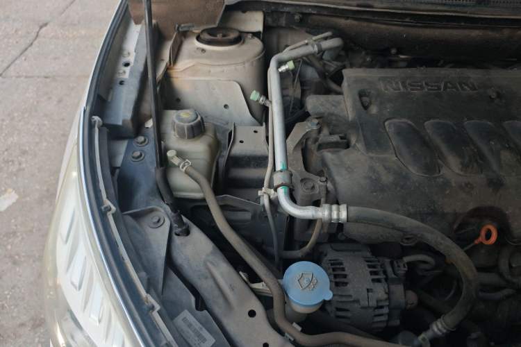 Used Venucia T70 2015 2.0L CVT Smart Choice Edition Engine Bay Right