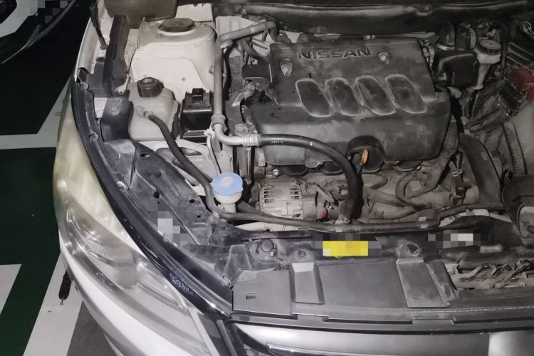 Used Venucia T70 2015 2.0L CVT Smart Choice Edition Engine Bay Right