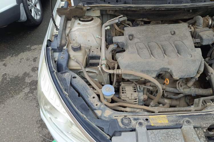 Used Venucia T70 2015 2.0L Manual RuiQu Version Engine Bay Right