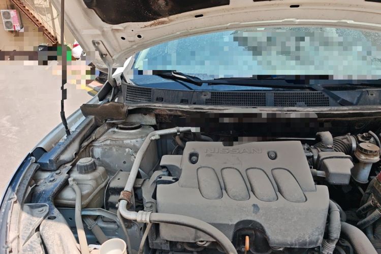 Used Venucia T70 2015 2.0L CVT Smart Edition Engine Bay Right