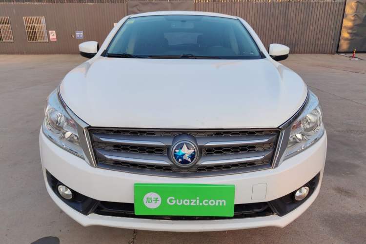 Used Venucia T70 2015 1.6L Manual Ruixing Edition Exterior 1