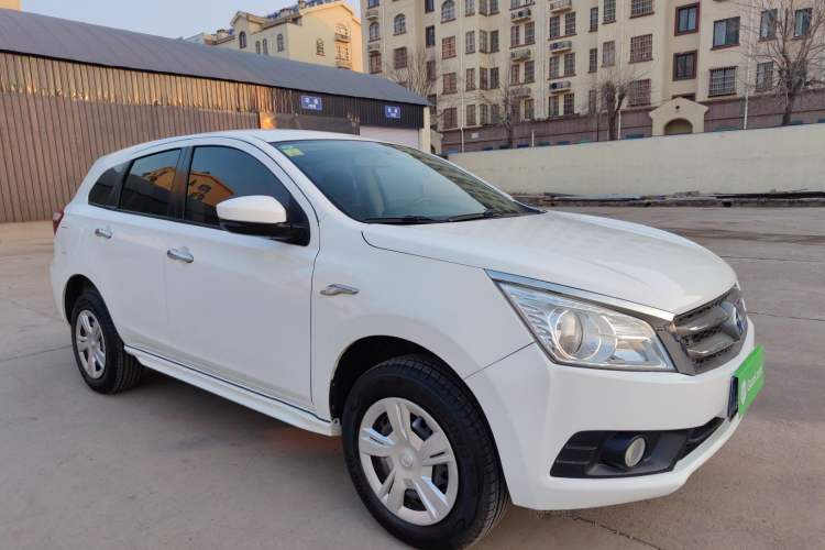 Used Venucia T70 2015 1.6L Manual Ruixing Edition Exterior 2