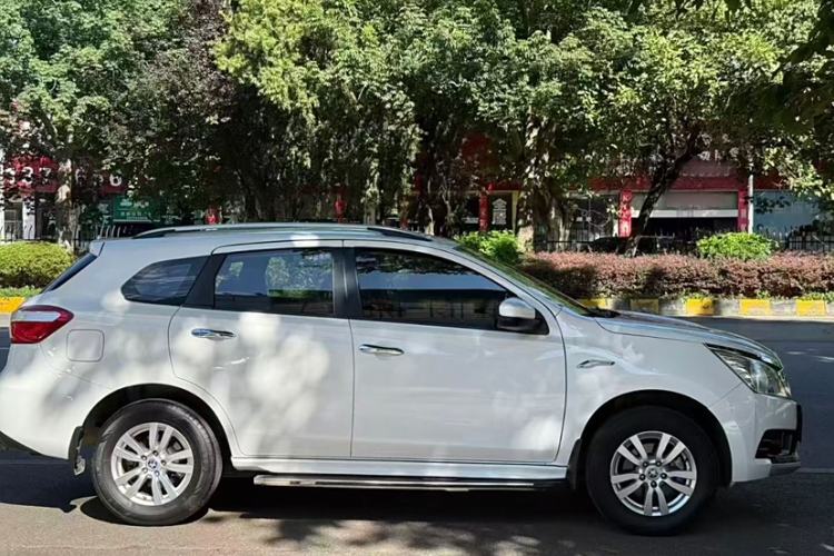 Used Venucia T70 2015 2.0L CVT Smart Choice Edition Exterior 3
