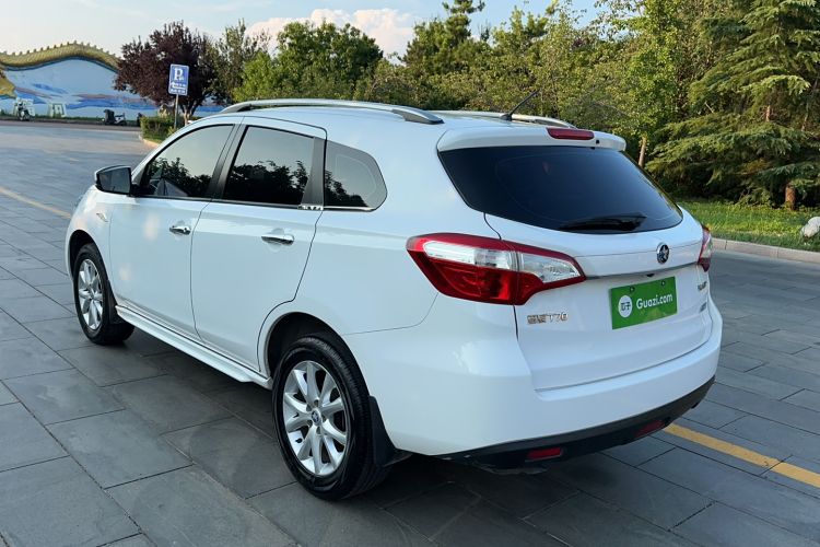 Used Venucia T70 2015 2.0L CVT Smart Edition Exterior 3
