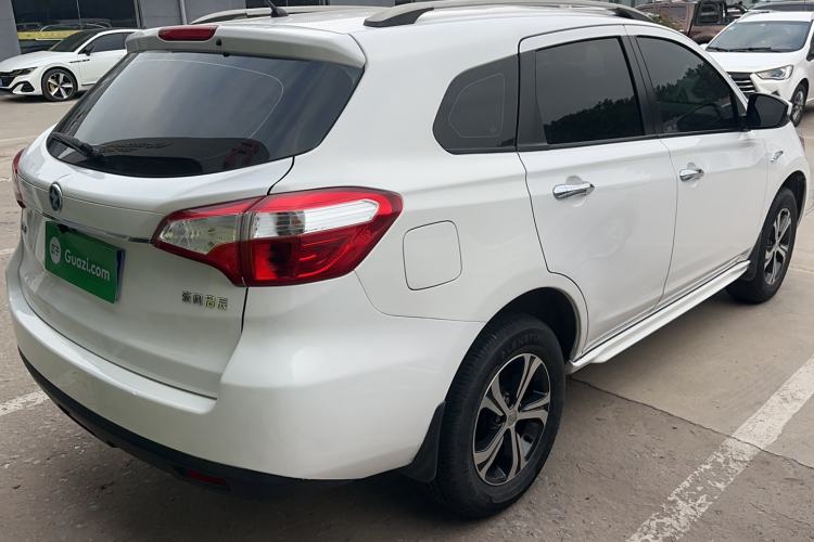 Used Venucia T70 2015 1.6L Manual Ruixing Edition Exterior 3