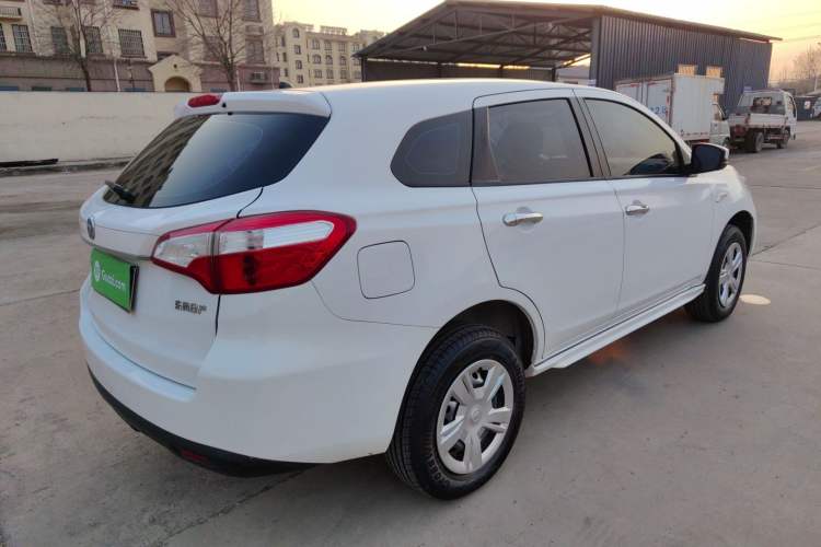 Used Venucia T70 2015 1.6L Manual Ruixing Edition Exterior 4