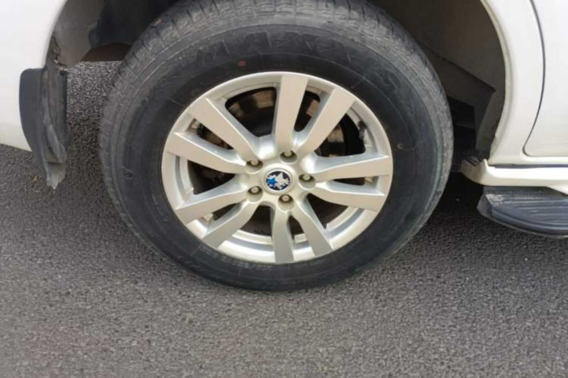 Used Venucia T70 2015 2.0L CVT Smart Choice Edition Exterior 5