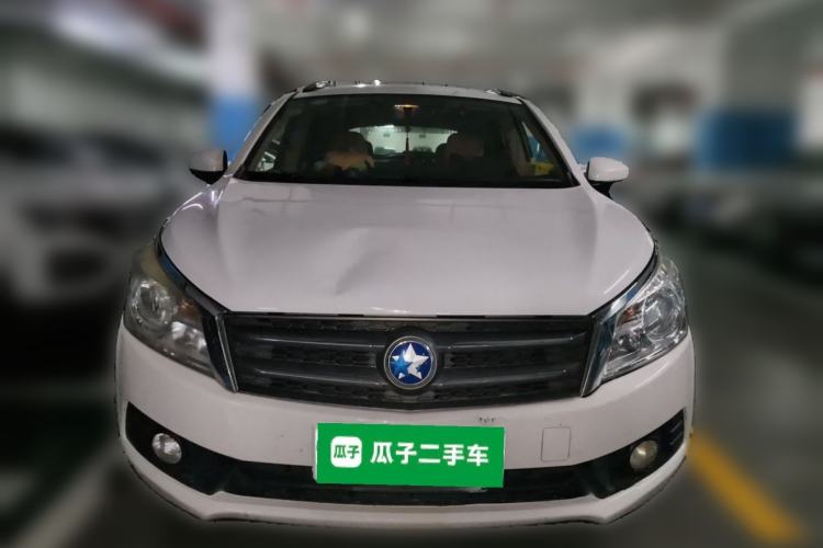 Used Venucia T70 2015 2.0L CVT Smart Choice Edition Front