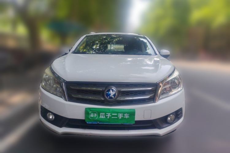 Used Venucia T70 2015 1.6L Manual Ruixing Edition Front