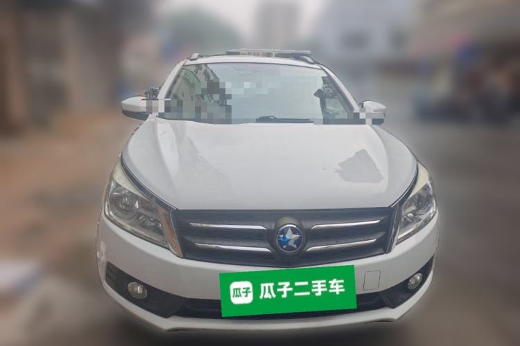 Used Venucia T70 2015 1.6L Manual Ruixing Edition Front