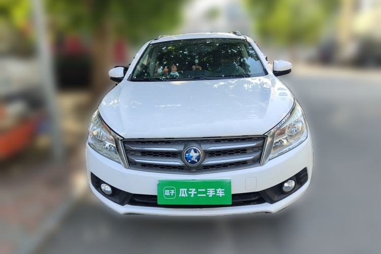 Used Venucia T70 2015 2.0L CVT Smart Choice Edition Front