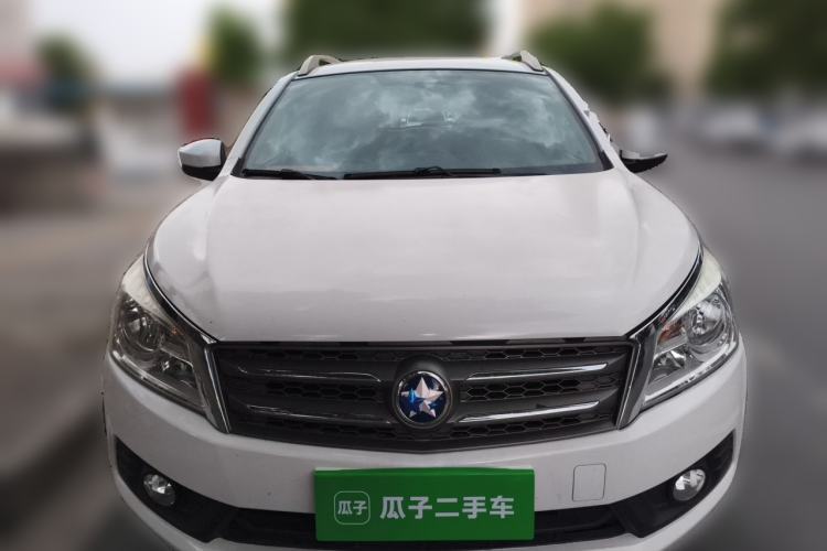 Used Venucia T70 2015 1.6L Manual Ruixing Edition Front