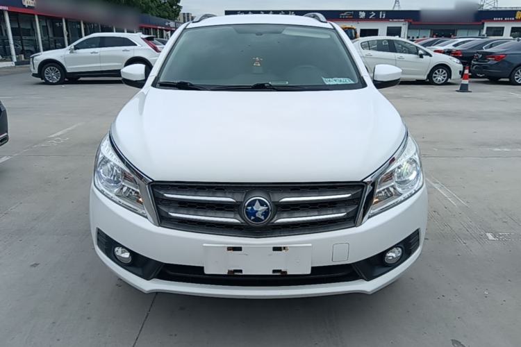 Used Venucia T70 2015 2.0L CVT Smart Choice Edition Front
