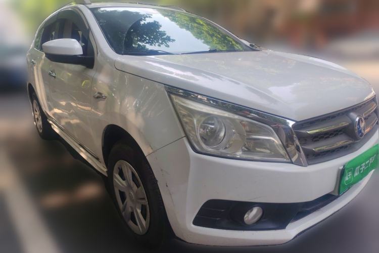 Used Venucia T70 2015 1.6L Manual Ruixing Edition Front Right 45 Deg