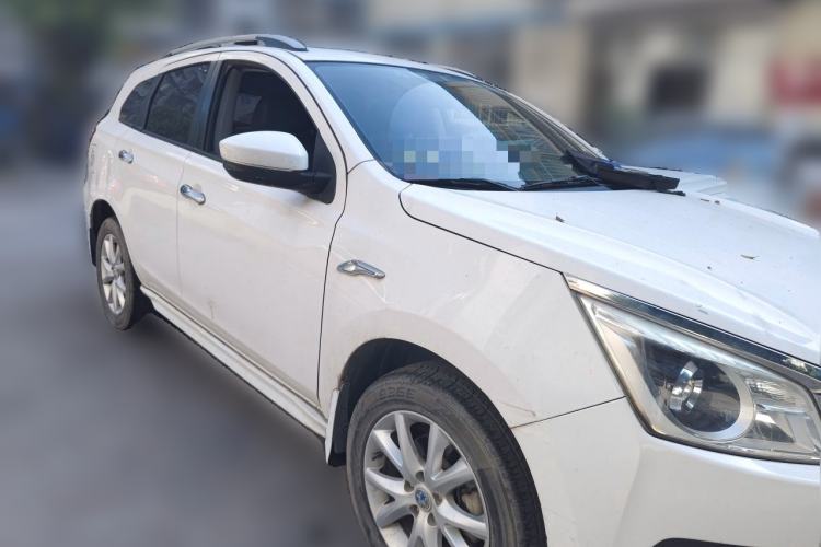 Used Venucia T70 2015 2.0L Manual RuiXiang Edition Front Right 45 Deg