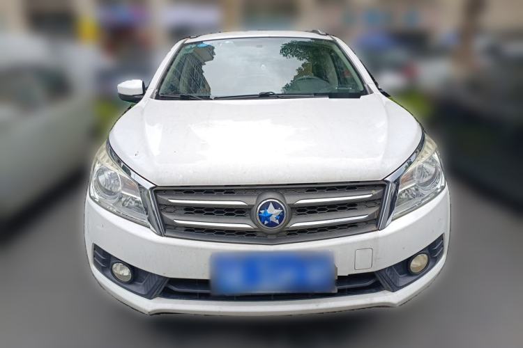 Used Venucia T70 2015 2.0L CVT Smart Choice Edition Front