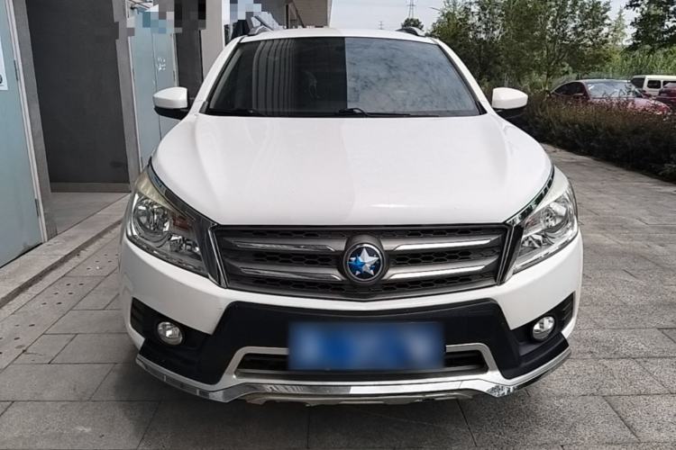 Used Venucia T70 2015 2.0L Manual RuiQu Version Front