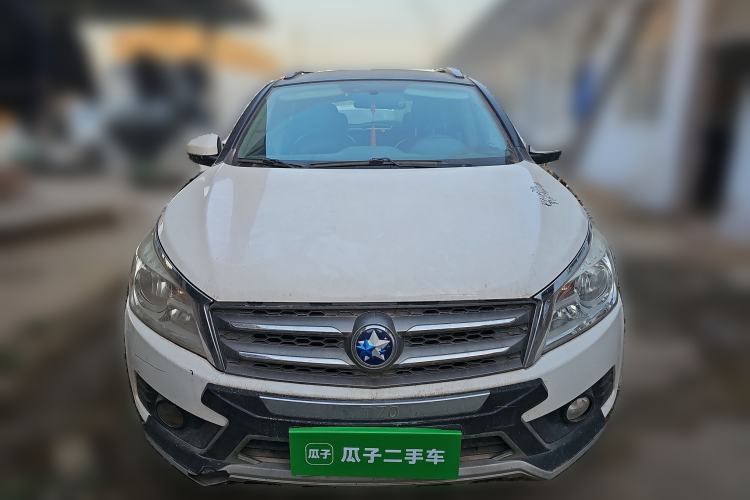 Used Venucia T70 2015 2.0L Manual RuiQu Version Front