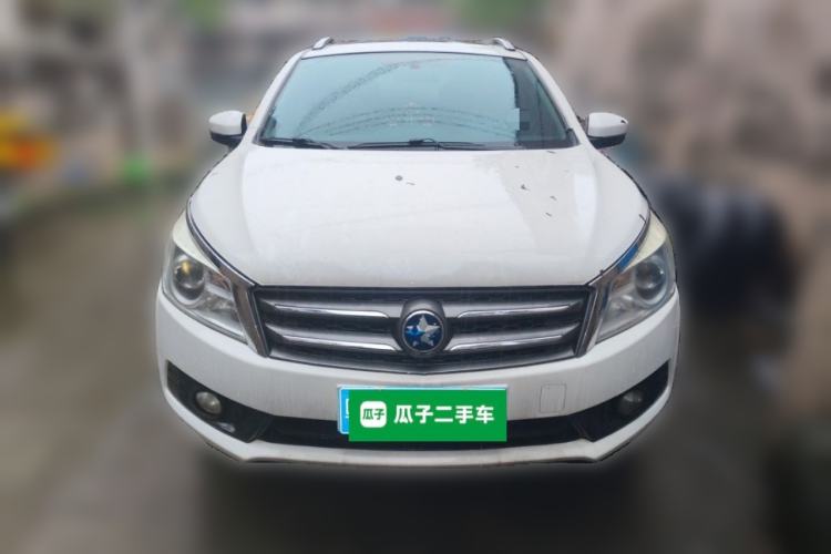 Used Venucia T70 2015 2.0L CVT Smart Edition Front