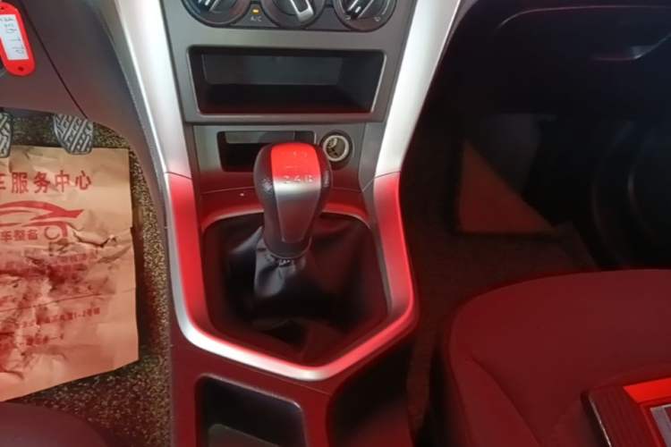 Used Venucia T70 2015 1.6L Manual Ruixing Edition Gear Lever