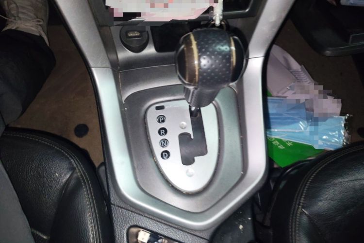Used Venucia T70 2015 2.0L CVT Smart Edition Gear Lever