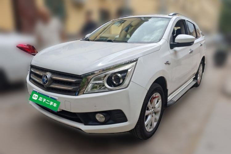Venucia T70 2015 2.0L CVT Smart Edition с пробегом Guazi used car, China used car export, Used car for sale, Used cars, Cheapest cars for sale