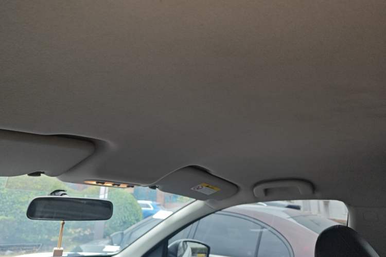 Used Venucia T70 2015 2.0L Manual RuiQu Version Headliner