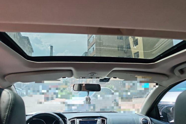 Used Venucia T70 2015 2.0L CVT Smart Edition Headliner