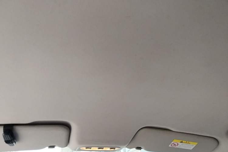 Used Venucia T70 2015 2.0L Manual RuiQu Version Headliner