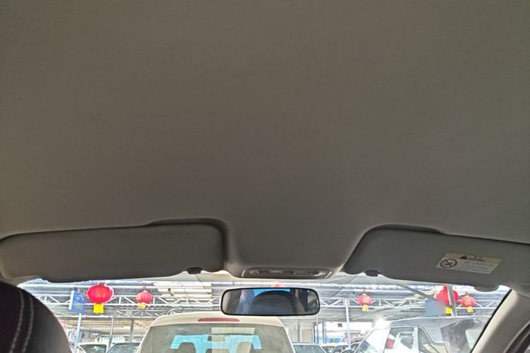Used Venucia T70 2015 2.0L CVT Smart Choice Edition Headliner