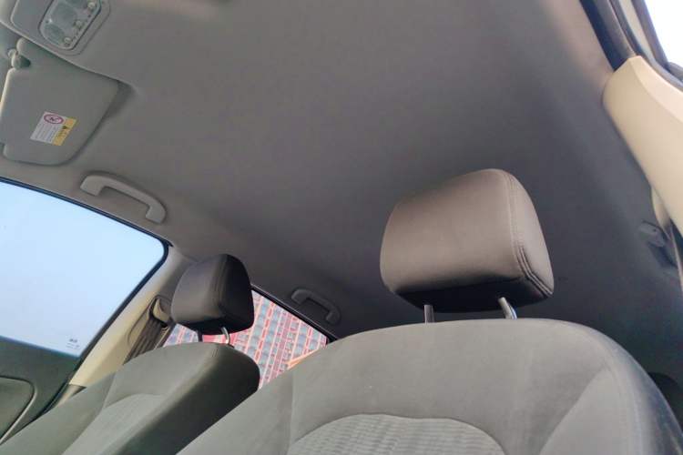 Used Venucia T70 2015 1.6L Manual Ruixing Edition Headliner