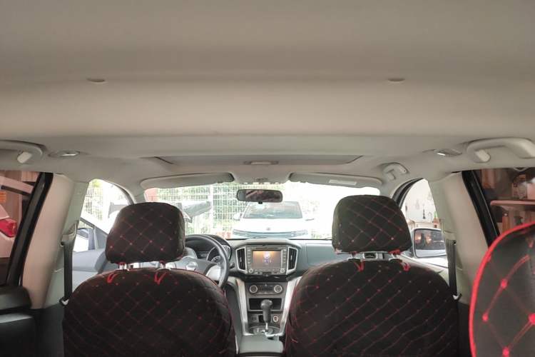 Used Venucia T70 2015 2.0L CVT Smart Edition Headliner