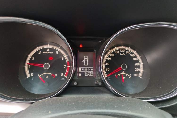 Used Venucia T70 2015 2.0L CVT Smart Choice Edition Instrument Cluster