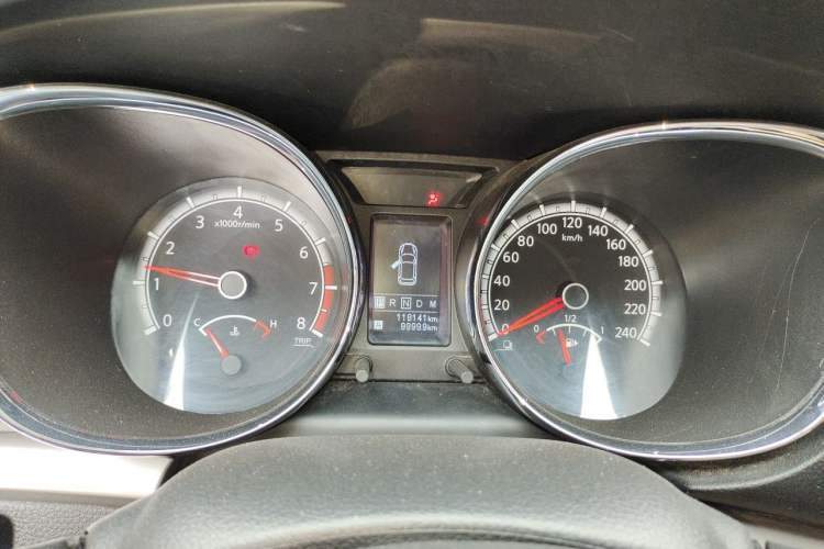 Used Venucia T70 2015 2.0L CVT Smart Choice Edition Instrument Cluster