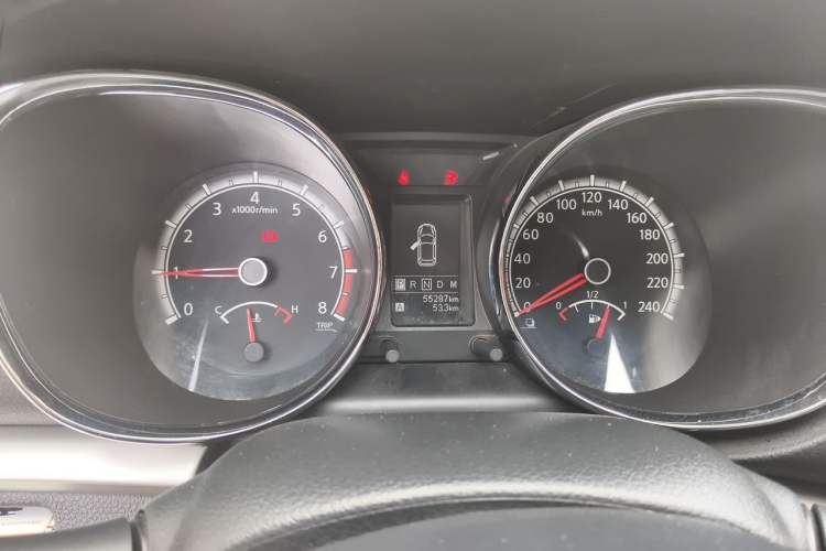 Used Venucia T70 2015 2.0L CVT Smart Choice Edition Instrument Cluster