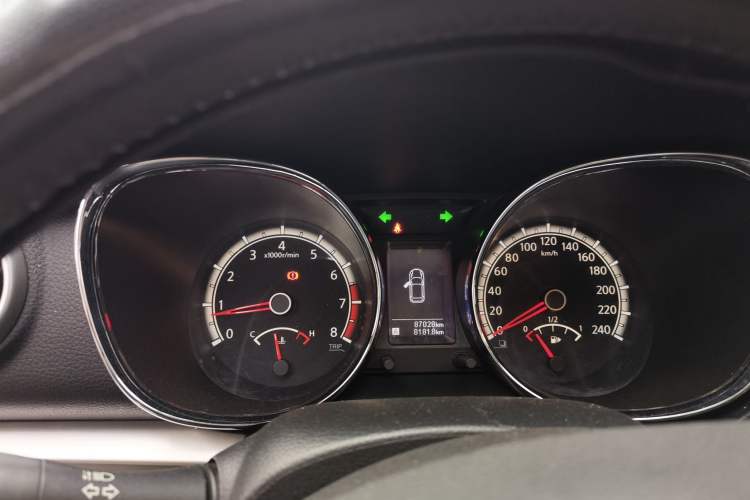 Used Venucia T70 2015 2.0L Manual RuiXiang Edition Instrument Cluster