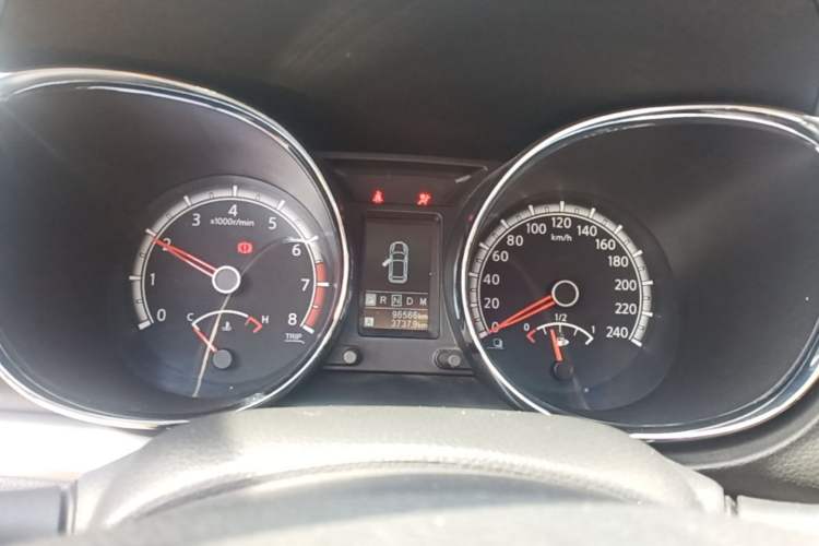 Used Venucia T70 2015 2.0L CVT Smart Choice Edition Instrument Cluster
