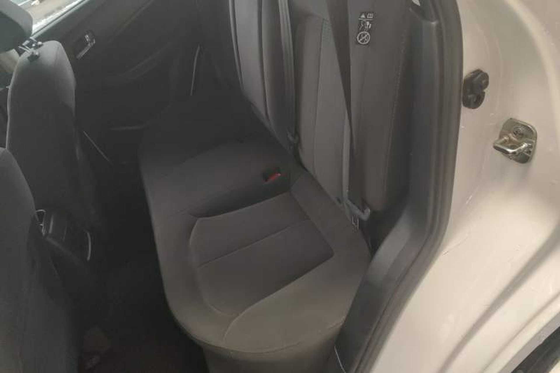 Used Venucia T70 2015 2.0L CVT Smart Choice Edition Interior 4