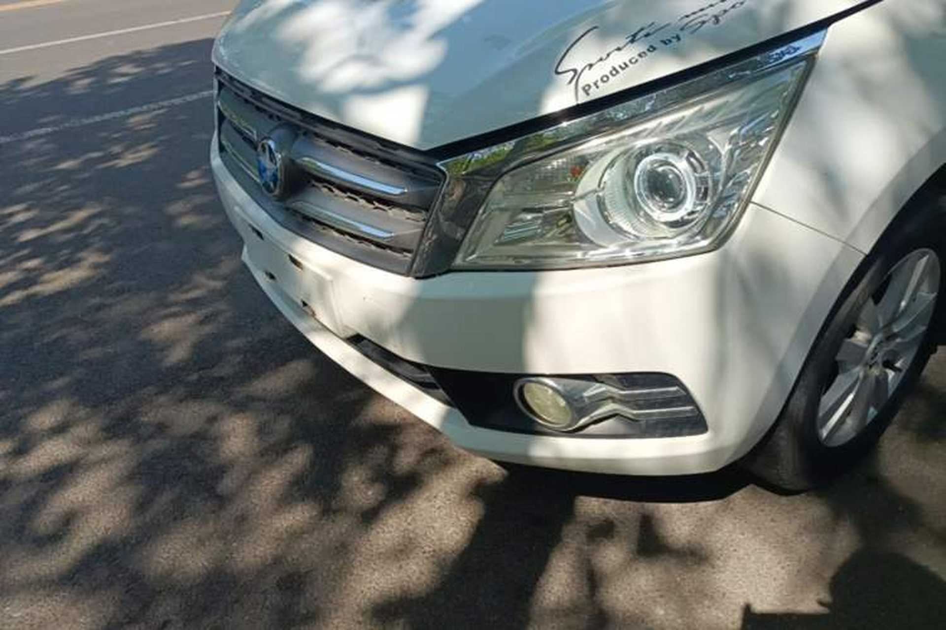 Used Venucia T70 2015 2.0L CVT Smart Choice Edition Left Front Headlight